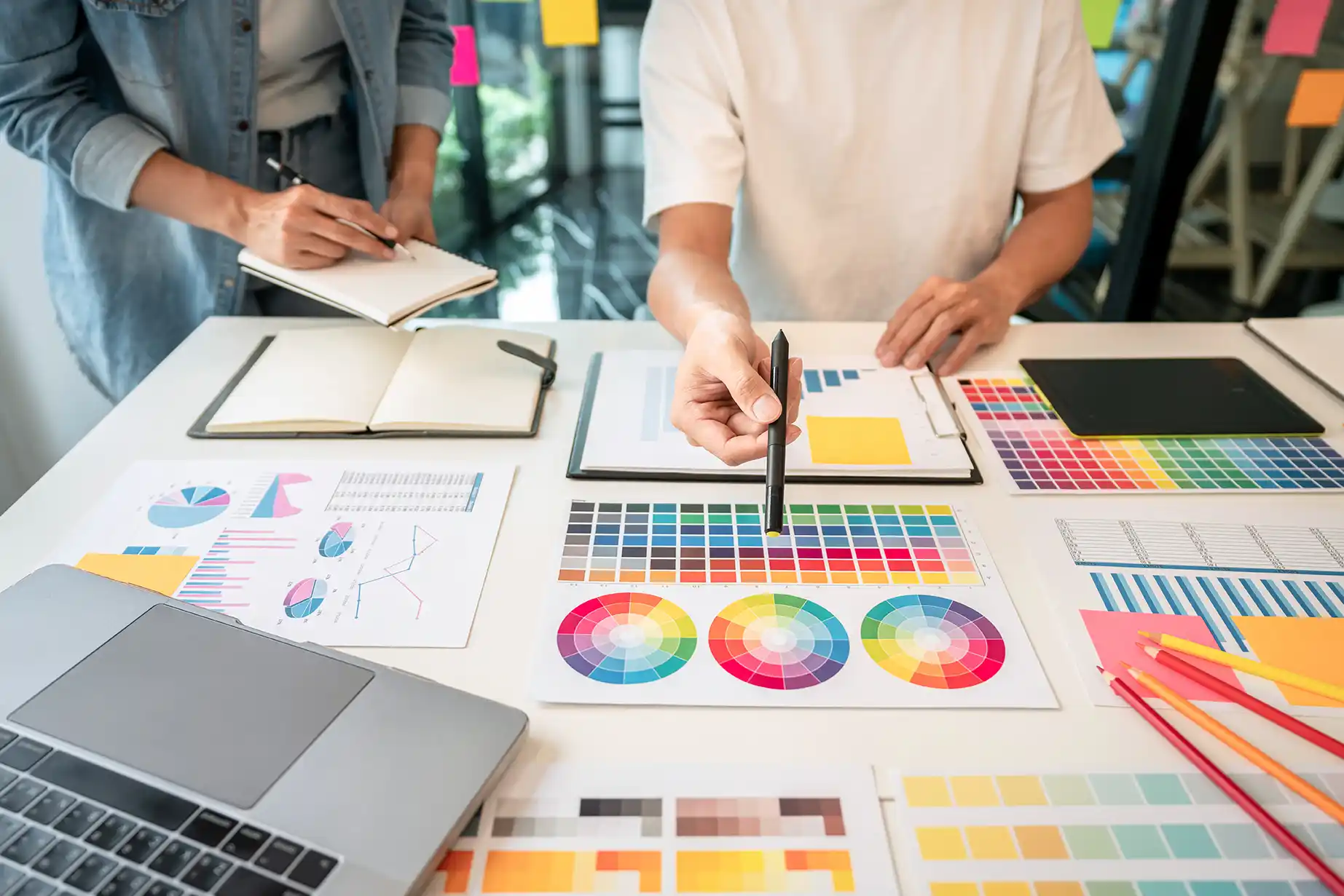 5 conseils pour une identité graphique impactante